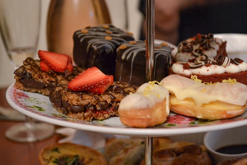 Dulces del afternoon tea en Casa Angelina en Edimburgo