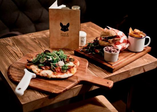 Pizzas artesanas en el pub Black Fox de Edimburgo